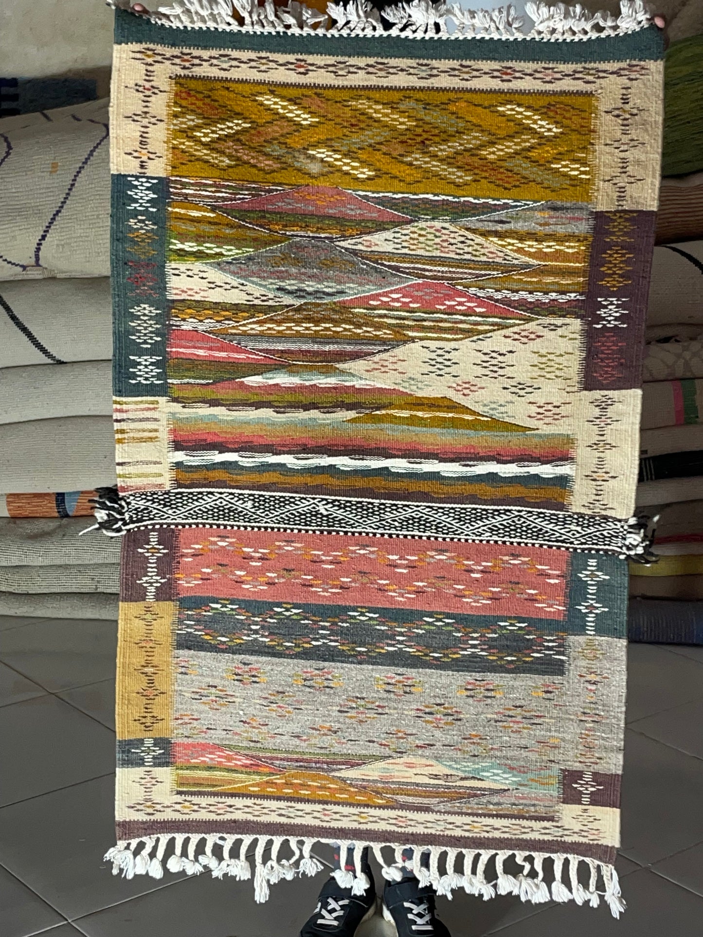 Handwoven Picasso-Style Wool Rug – 120x70 cm (3.9 x 2.3 ft), Luxury Abstract Decorative Carpet