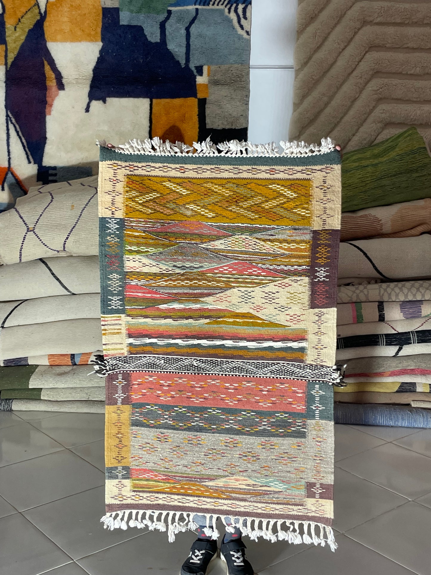 Handwoven Picasso-Style Wool Rug – 120x70 cm (3.9 x 2.3 ft), Luxury Abstract Decorative Carpet