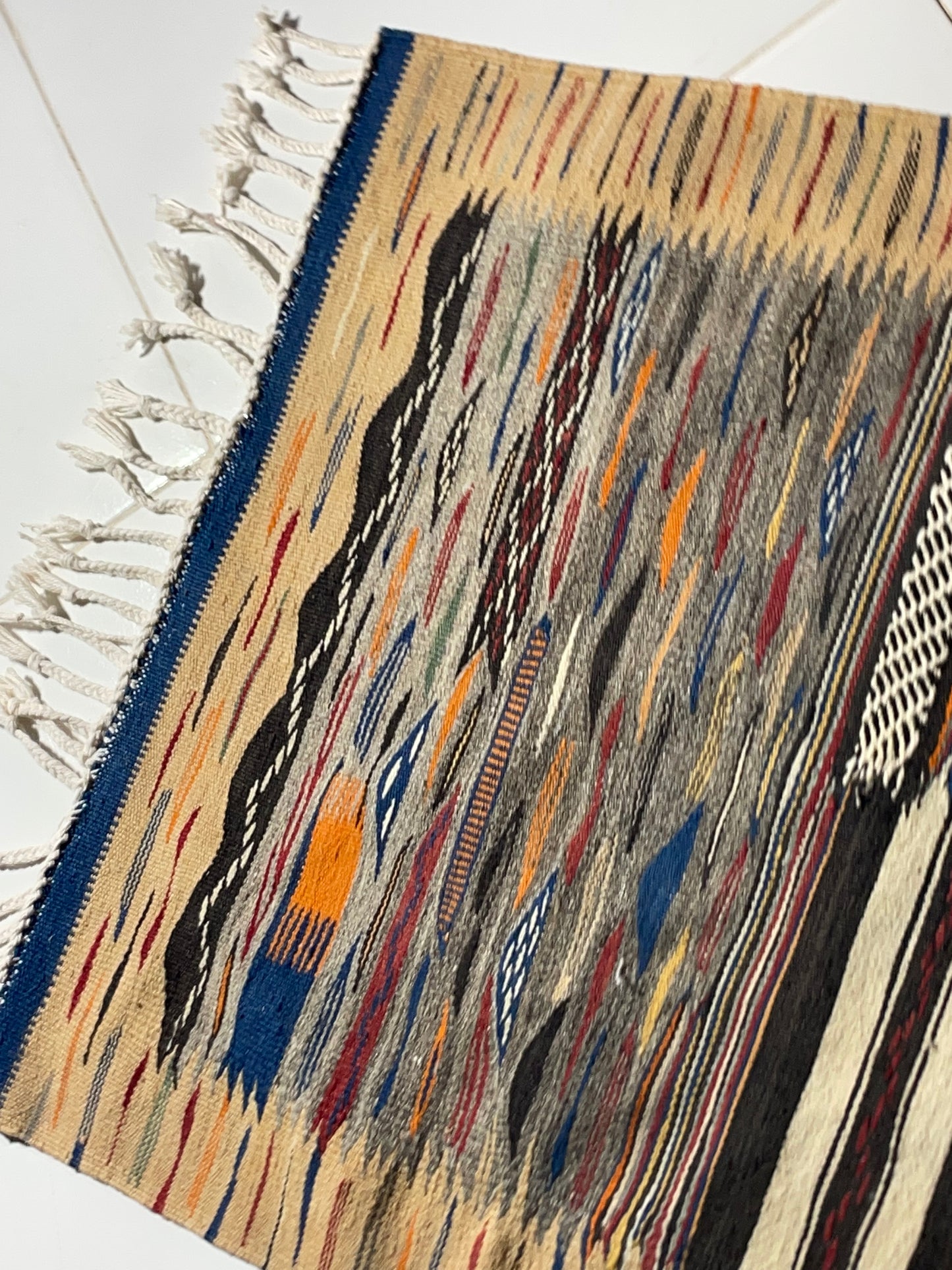 Picasso-Inspired Wool Rug – 120x70 cm (3.9 x 2.3 ft), Abstract Handwoven Design with Braided Fringe