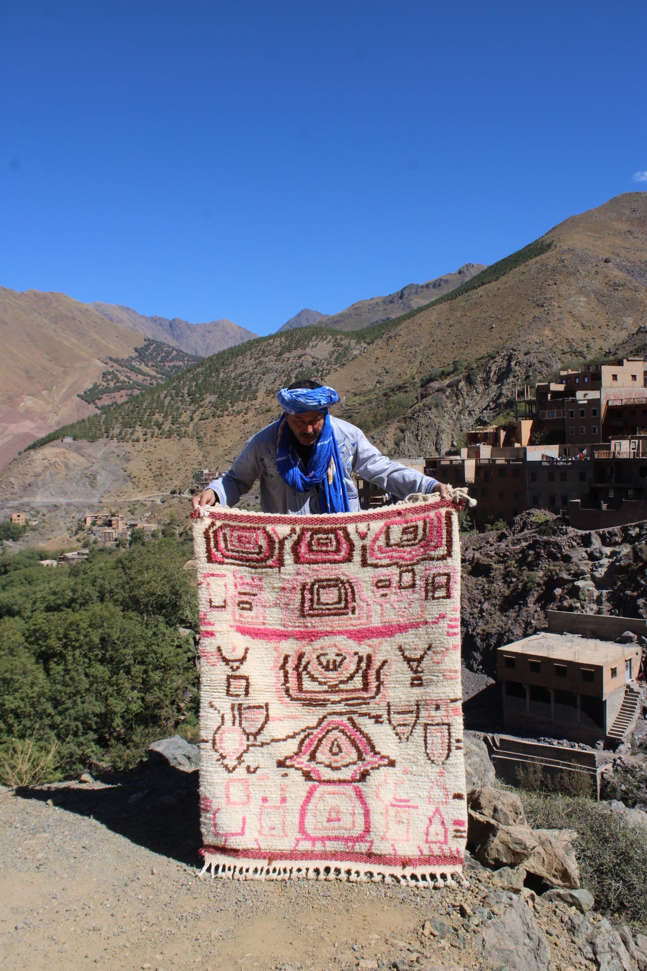 Moroccan Azilal Wool Rug 150x100 cm – Handmade Berber Design