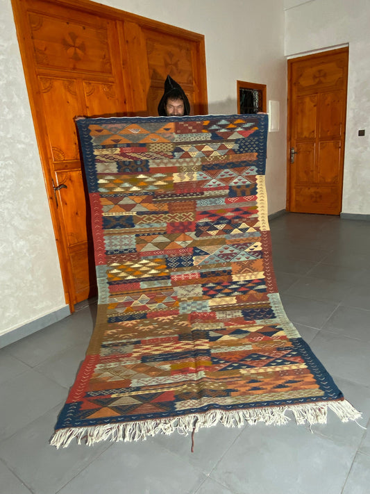 Moroccan  Kilim  handmade 100%wool berber  rugs.  size is. 260x140 cm