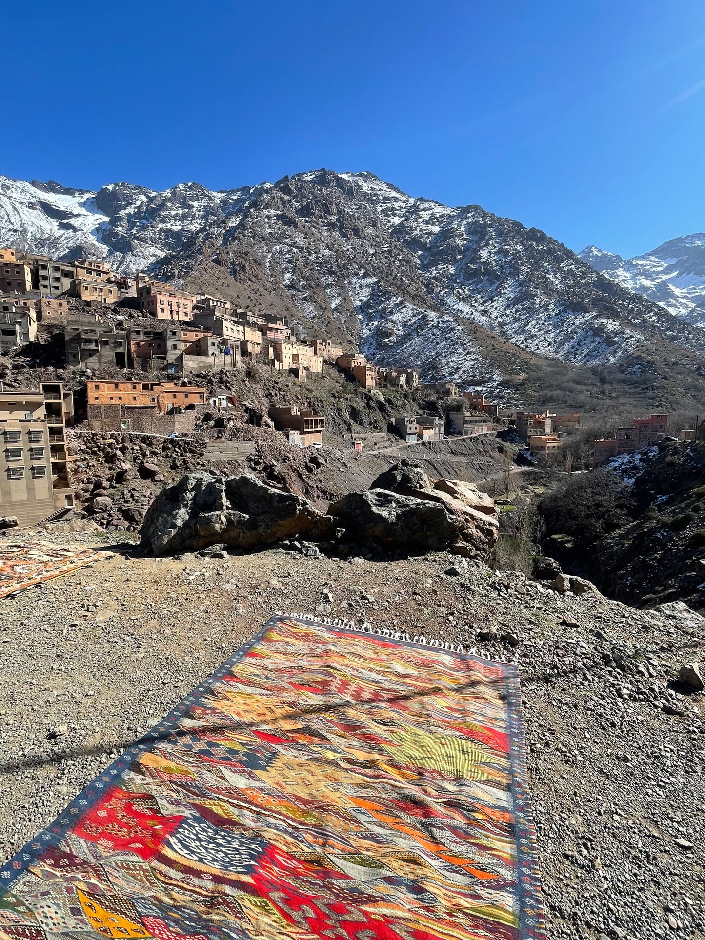 Picasso Berber kilim, Alfombra marroquí tejida a mano, Alfombra bereber abstracta, (212x150 Cm)