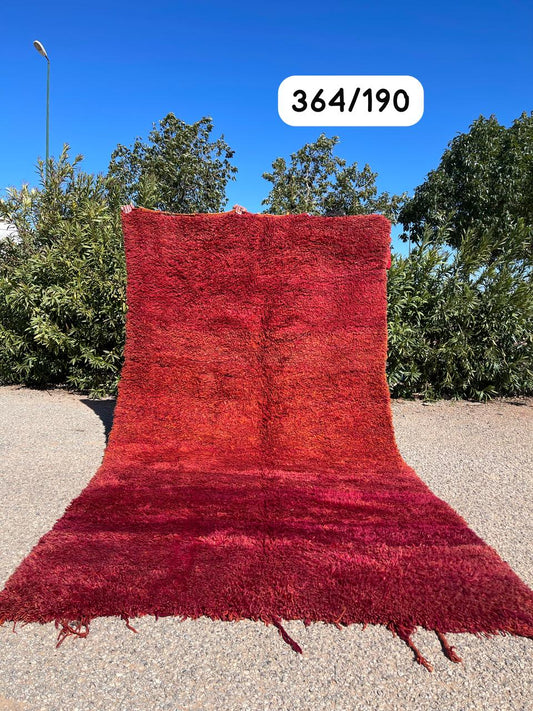 Transform your space with the exquisite charm of our Fabulous Boujad Rug, a true work of art crafted by skilled artisans in the heart of Morocco. This authentic Moroccan rug showcases the rich heritage and vibrant culture of the Boujad region