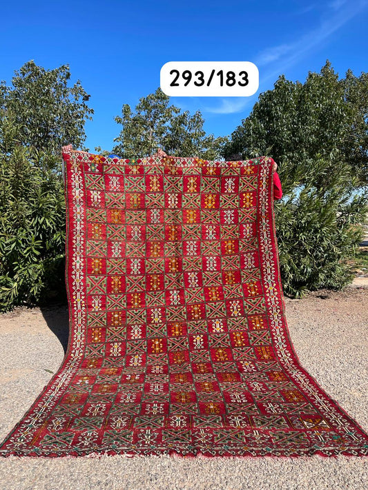 Transform your space with the exquisite charm of our Fabulous Boujad Rug, a true work of art crafted by skilled artisans in the heart of Morocco. This authentic Moroccan rug showcases the rich heritage and vibrant culture of the Boujad region