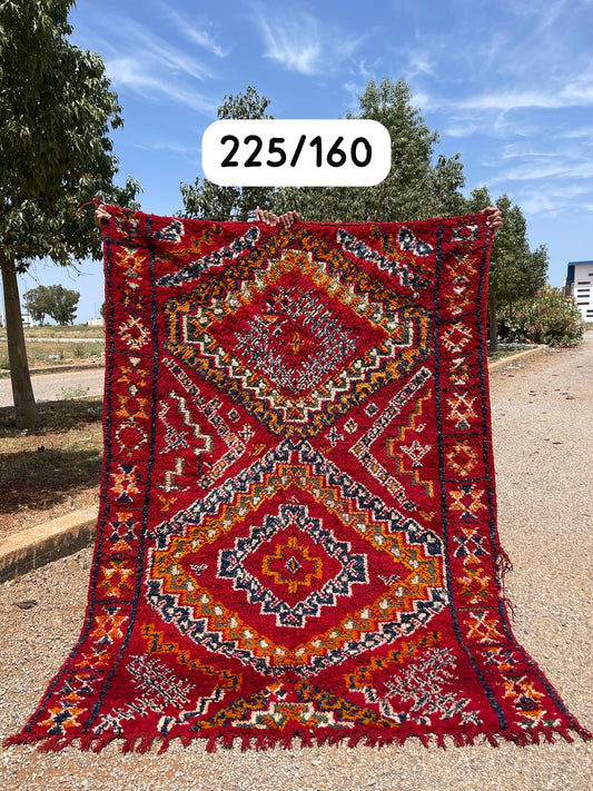 Transform your space with the exquisite charm of our Fabulous Boujad Rug, a true work of art crafted by skilled artisans in the heart of Morocco. This authentic Moroccan rug showcases the rich heritage and vibrant culture of the Boujad region