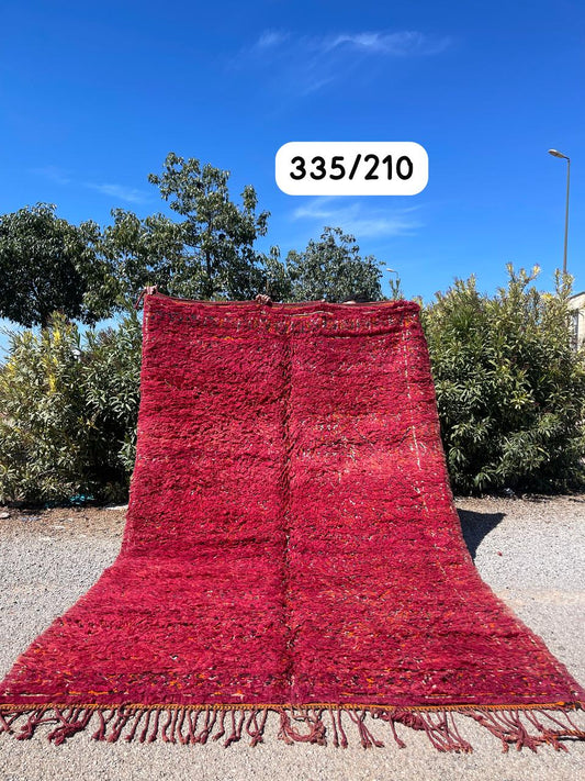 Transform your space with the exquisite charm of our Fabulous Boujad Rug, a true work of art crafted by skilled artisans in the heart of Morocco. This authentic Moroccan rug showcases the rich heritage and vibrant culture of the Boujad region