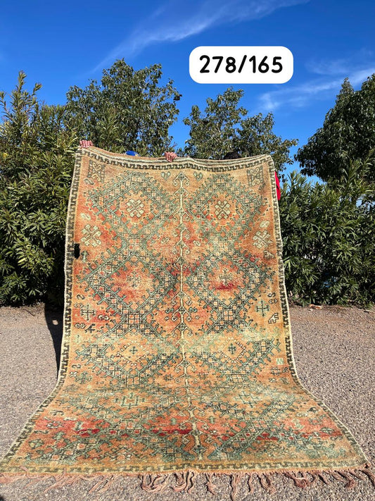 Transform your space with the exquisite charm of our Fabulous Boujad Rug, a true work of art crafted by skilled artisans in the heart of Morocco. This authentic Moroccan rug showcases the rich heritage and vibrant culture of the Boujad region
