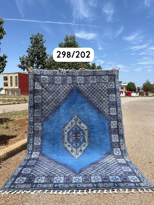 Transform your space with the exquisite charm of our Fabulous Boujad Rug, a true work of art crafted by skilled artisans in the heart of Morocco. This authentic Moroccan rug showcases the rich heritage and vibrant culture of the Boujad region