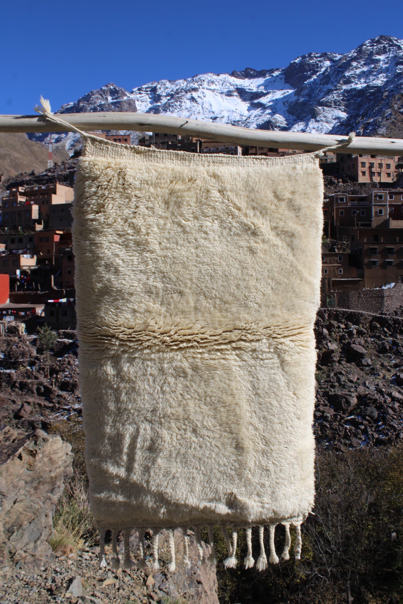 beni imlil rug, beni imlil carpet, moroccan rug, moroccan carpet, berber rug, atlas mountains rug, beni ourain style, natural wool rug, ivory wool rug, handmade moroccan rug, moroccan wool carpet, berber handmade rug, beni souk style rug, boho moroccan rug, scandinavian rug, minimalist rug, cooperative adrar rug, handmade in morocco, soft wool rug, luxury moroccan rug