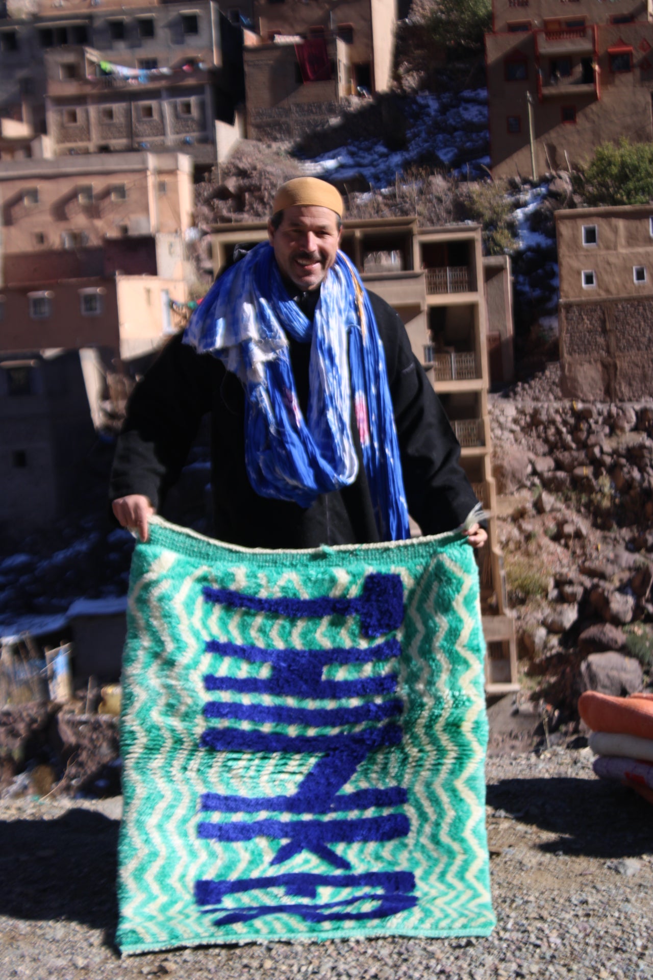 “THINKER” Moroccan Wool Rug – 120×60 cm (4×2 ft) – Handwoven by Cooperative Adrar