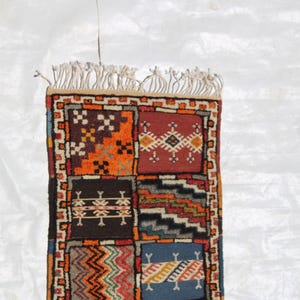 Handmade Moroccan Glawi Carpet – Wool Flatweave Rug, Tribal Geometric Design, Bohemian Floor Mat, Authentic Berber Home Decor size 150x60 cm