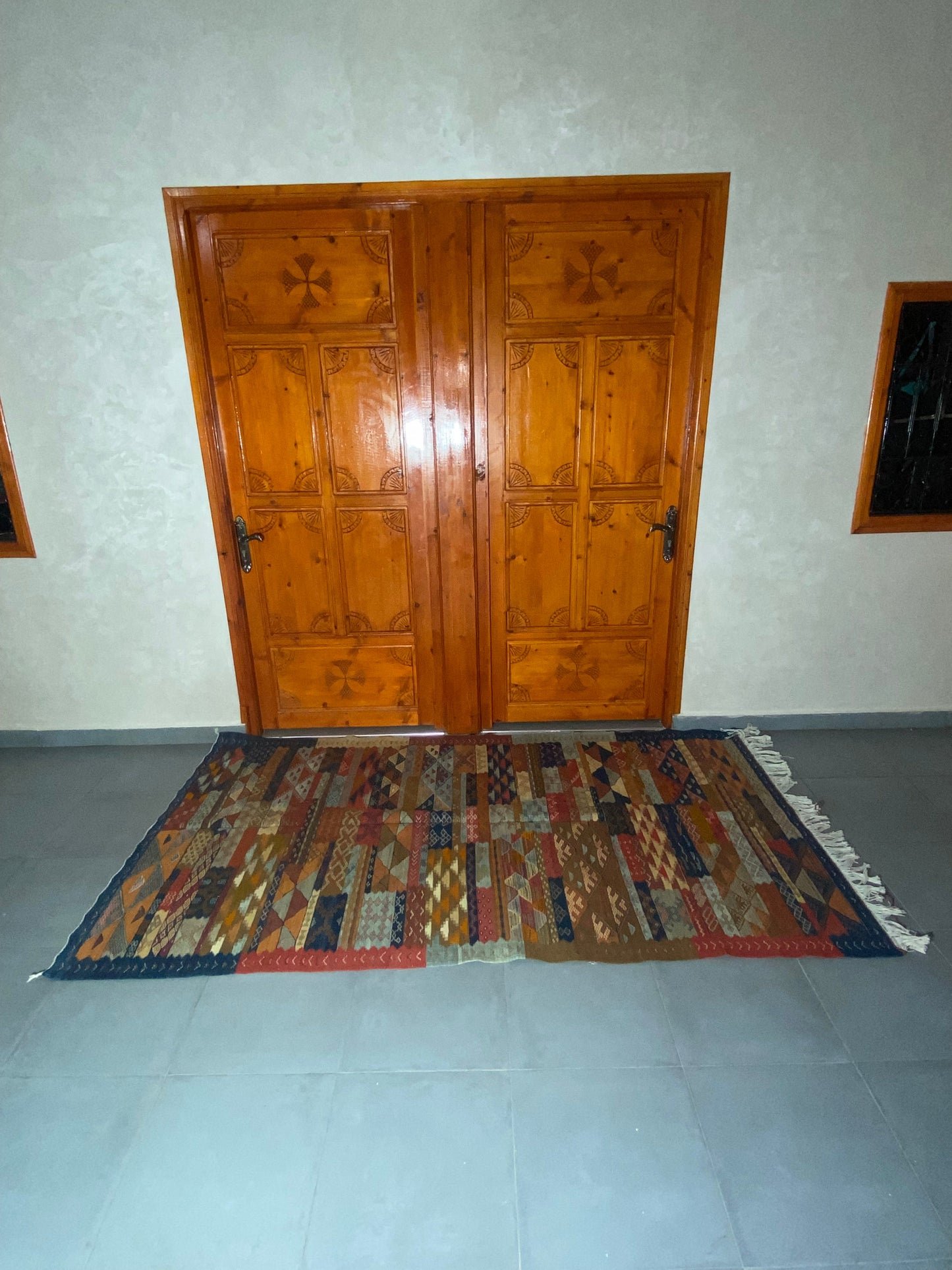 Moroccan  Kilim  handmade 100%wool berber  rugs.  size is. 260x140 cm