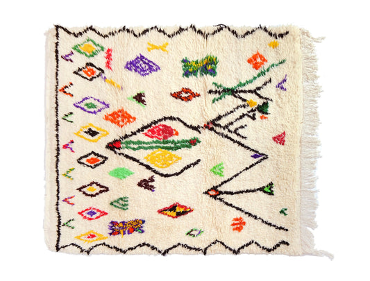 "Redefine Comfort: Explore the Beauty of Authentic Moroccan Beni Ourain Rugs"