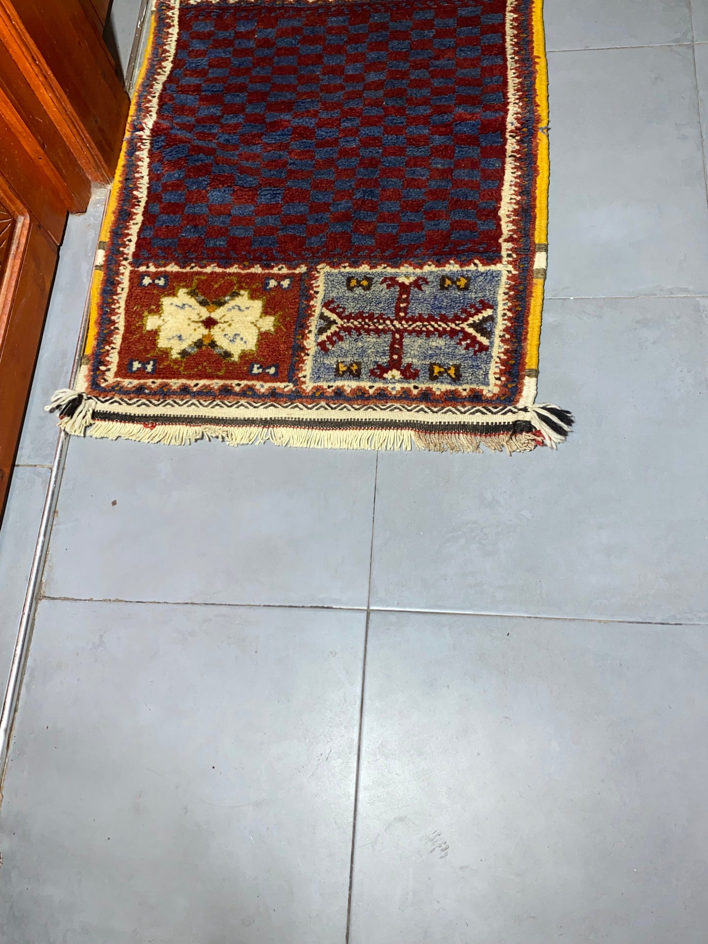 Moroccan  Kilim  handmade 100%wool berber  rugs size is 105x065 cm