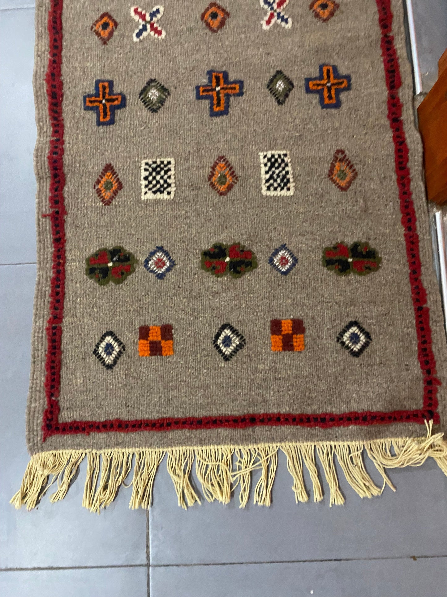 Moroccan  Kilim  handmade 100%wool berber  rugs  size is