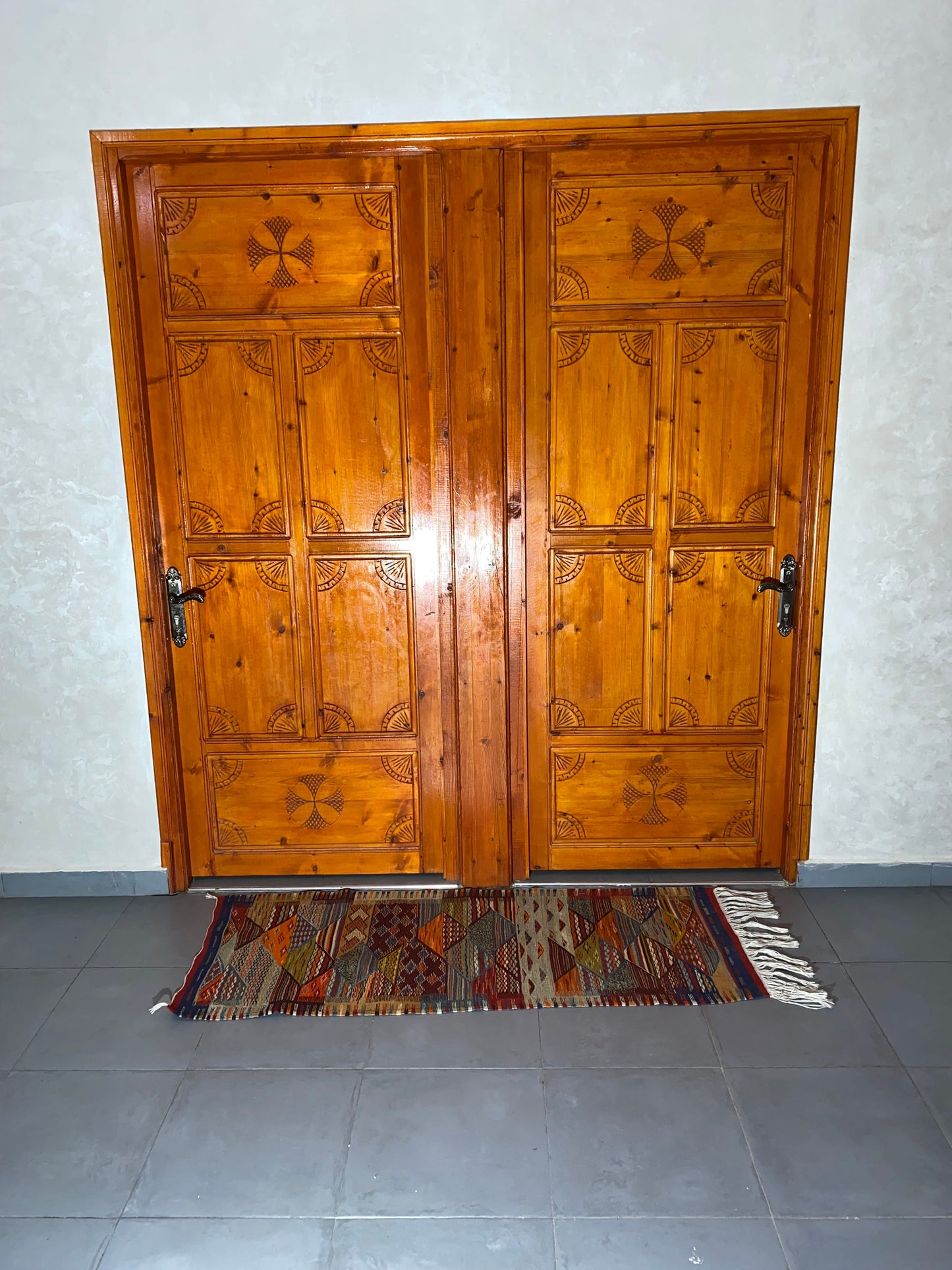Moroccan  Kilim  handmade 100%wool berber  rugs  size is 160x065 cm