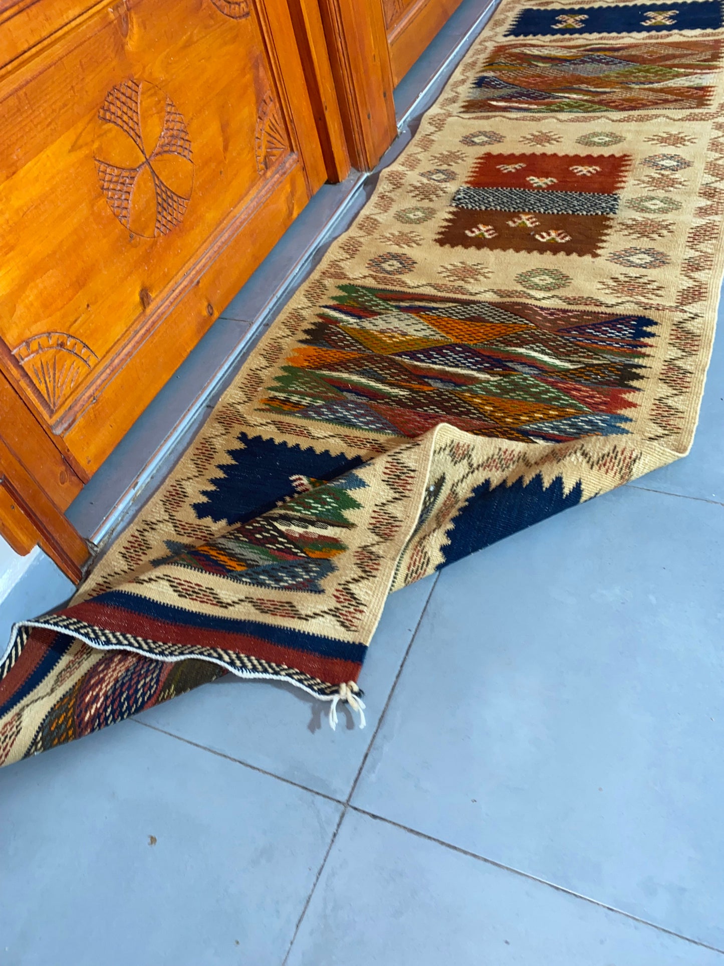 Moroccan  Kilim  handmade 100%wool berber  rugs. size is 250x60 cm